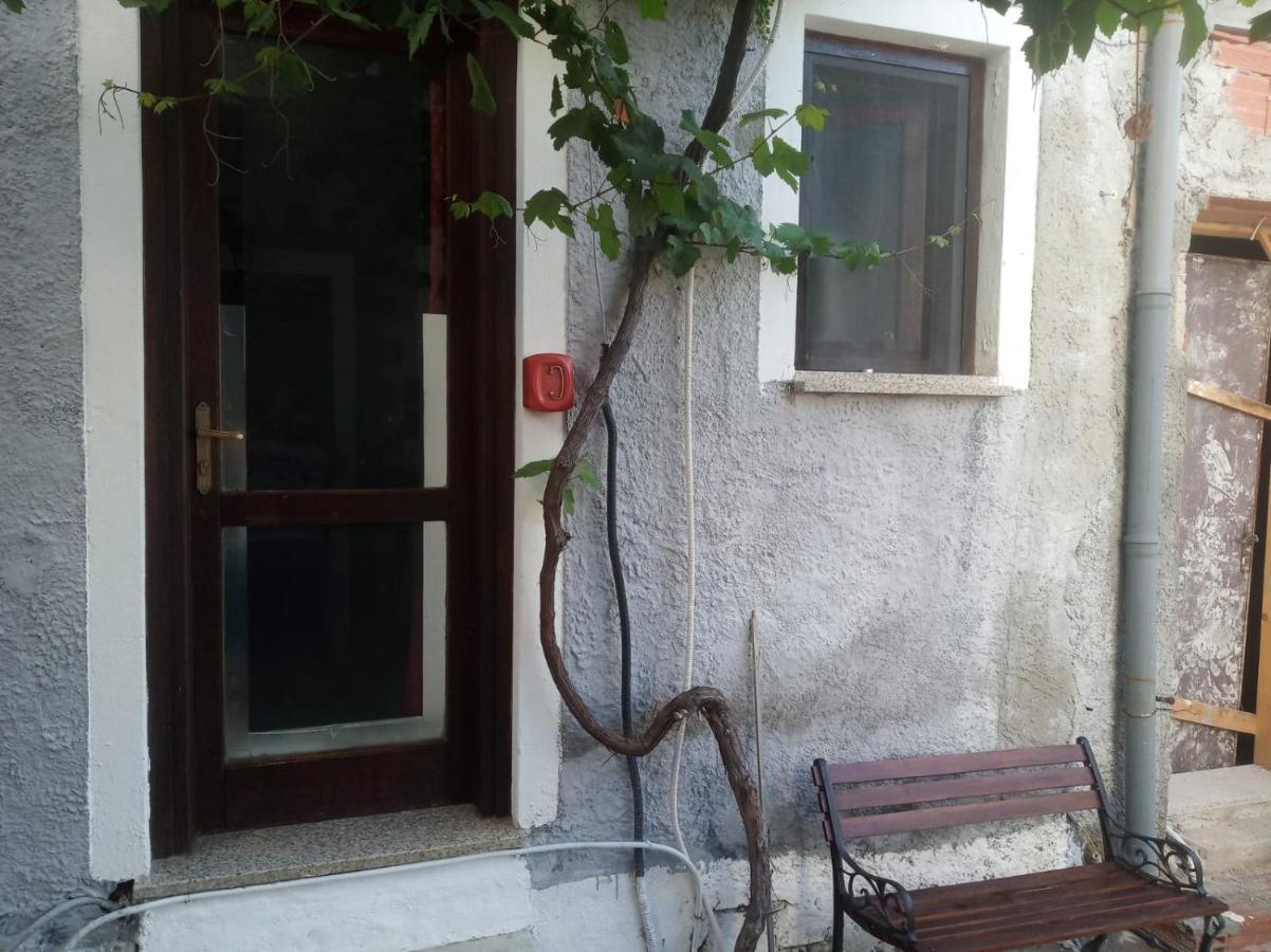 Вилла Holiday House In Синискола Экстерьер фото